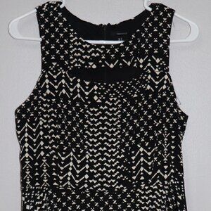 Forever 21 flared geometric design dress Size L